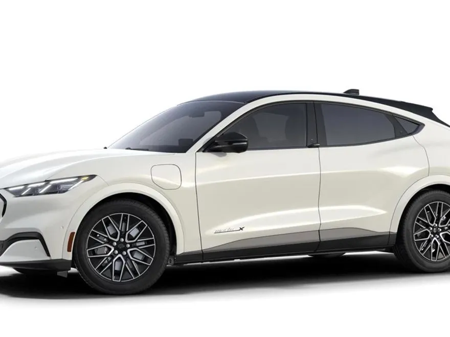 2025 Ford Mustang Mach-E Premium photo 1