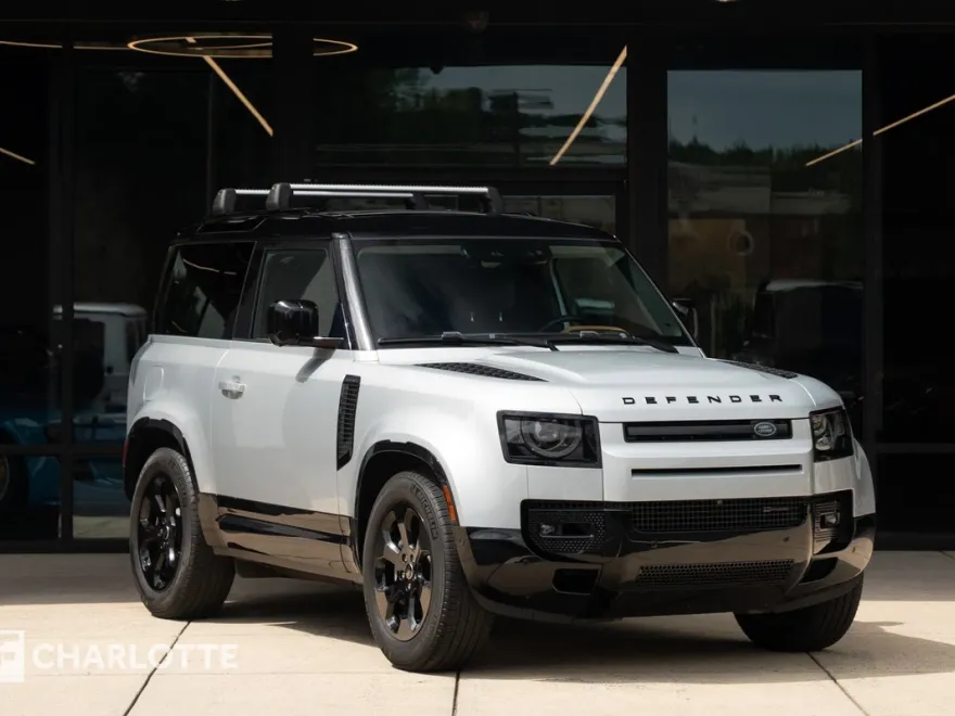 2023 Land Rover Defender X-Dynamic SE photo 1