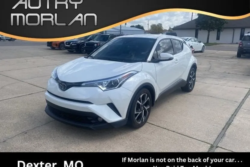 2018 Toyota C-HR XLE photo 1