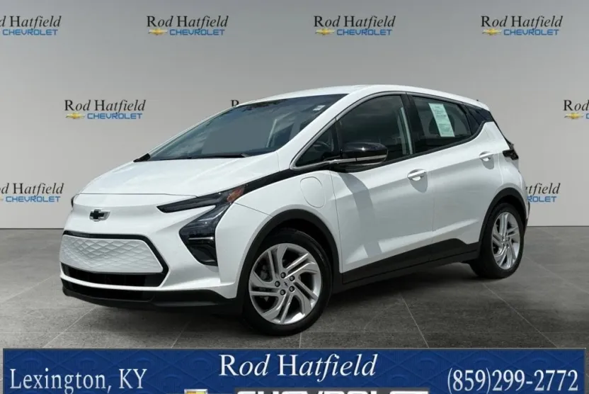 2023 Chevrolet Bolt EV 1LT photo 1