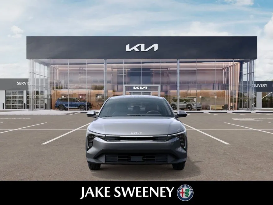 2025 Kia K4 LXS photo 1