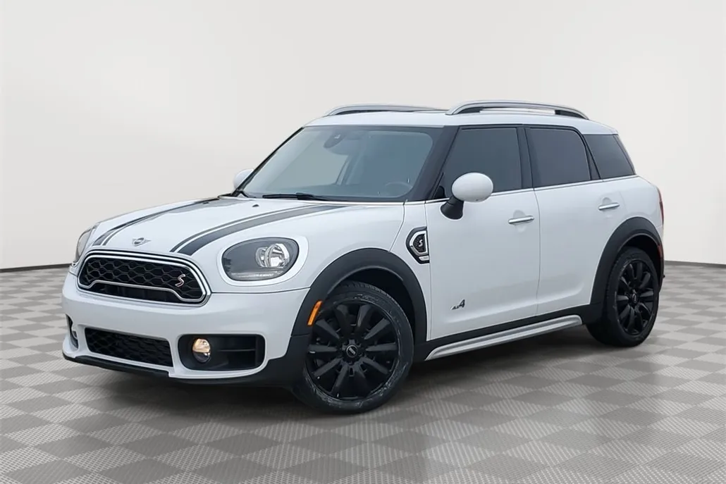 2019 Mini Countryman S ALL4 photo 1