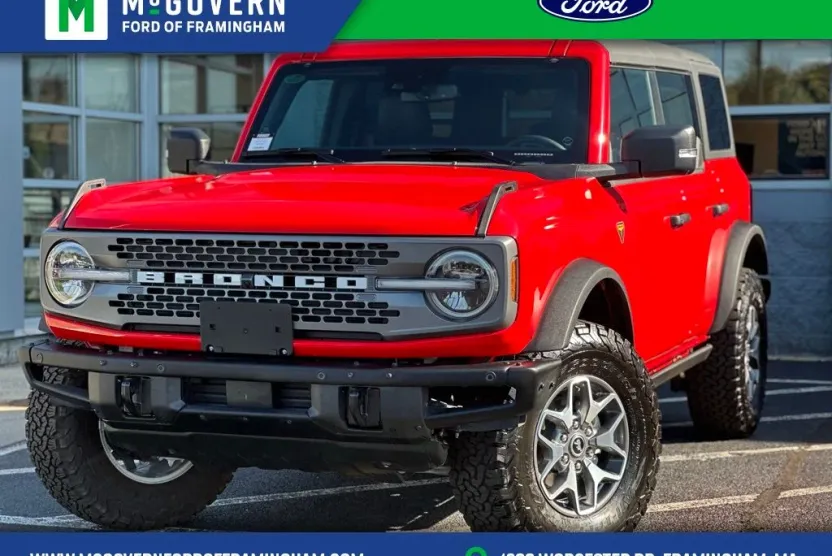 2024 Ford Bronco Badlands photo 1