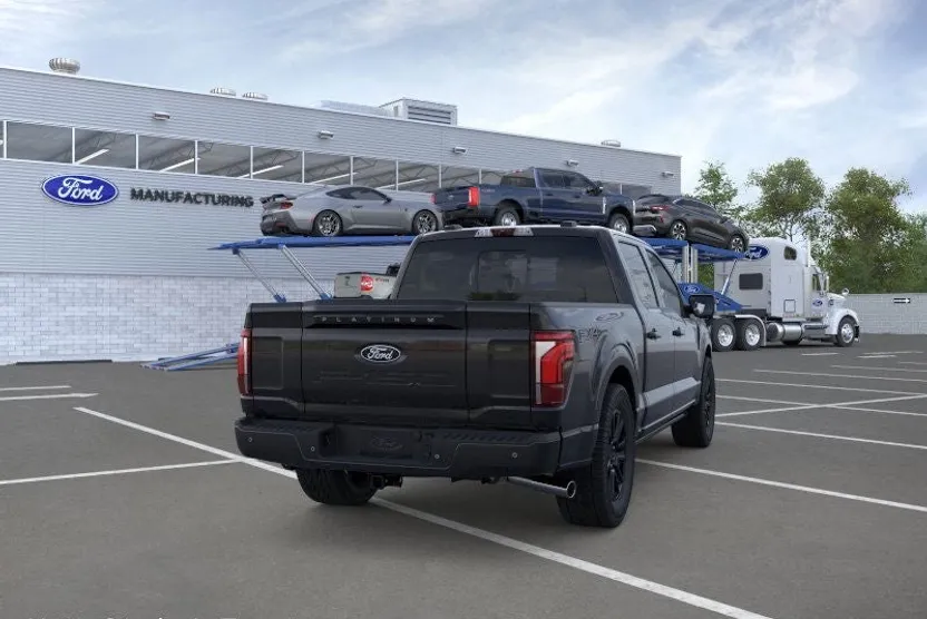 2025 Ford F-150 Platinum photo 1