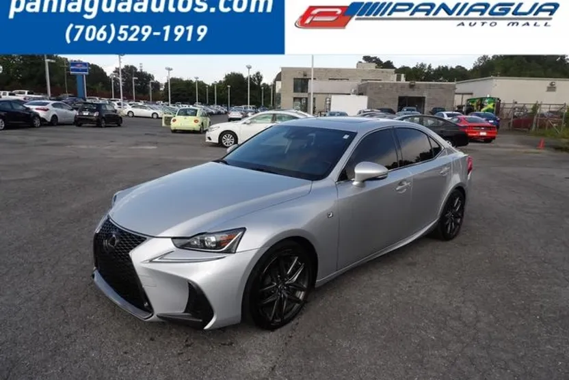 2017 Lexus IS 200t photo 1