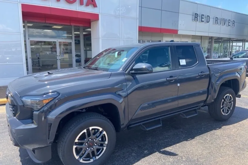2025 Toyota Tacoma TRD Sport Double Cab photo 1