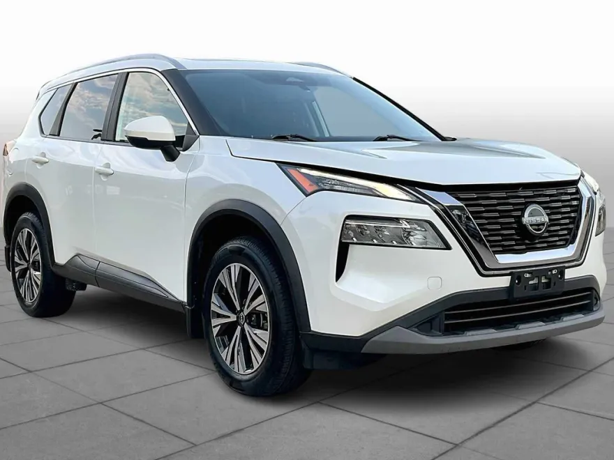 2022 Nissan Rogue SV photo 1