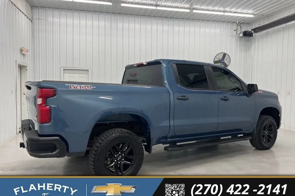 2024 Chevrolet Silverado 1500 Custom Trail Boss photo 1