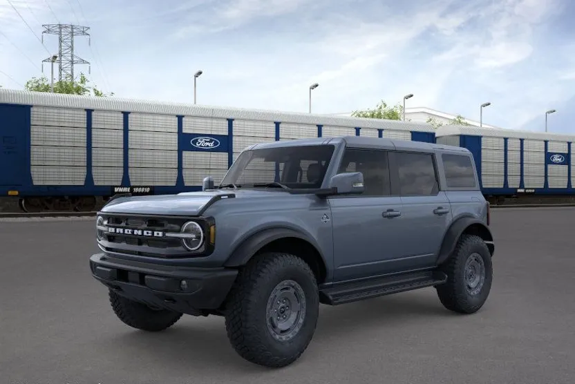 2025 Ford Bronco Outer Banks photo 1