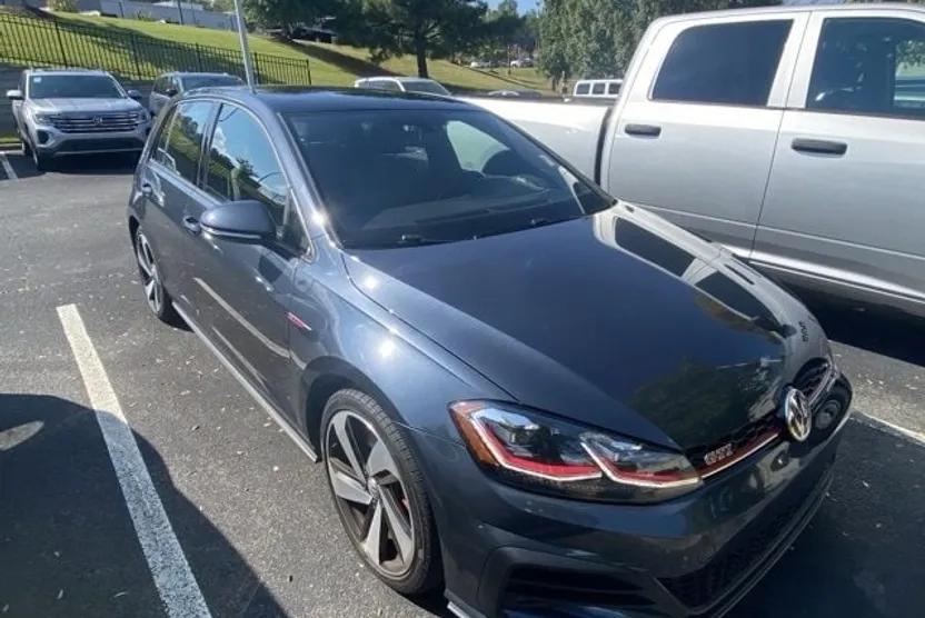 2020 Volkswagen Golf GTI SE photo 1
