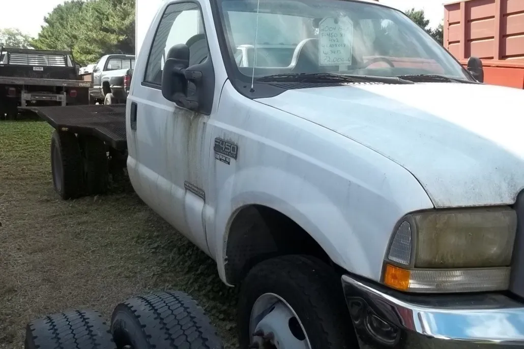 2004 Ford F-450 XL photo 1