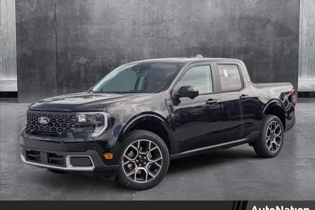 2025 Ford Maverick Lariat photo 1