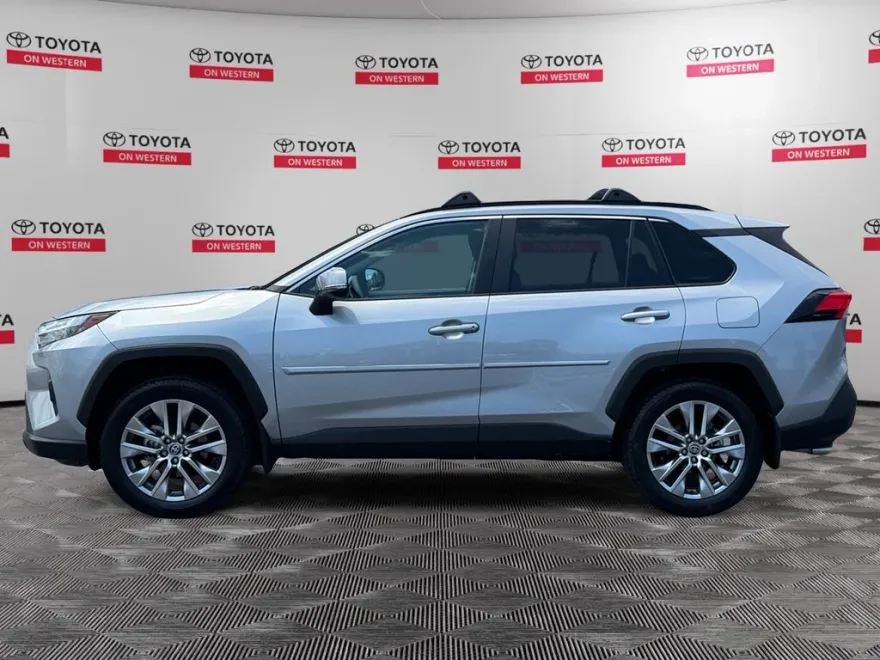 2024 Toyota RAV4 XLE Premium photo 1