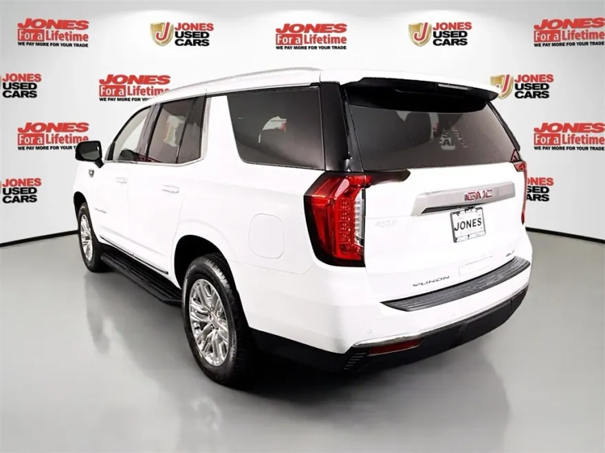 2024 Gmc Yukon SLT photo 1