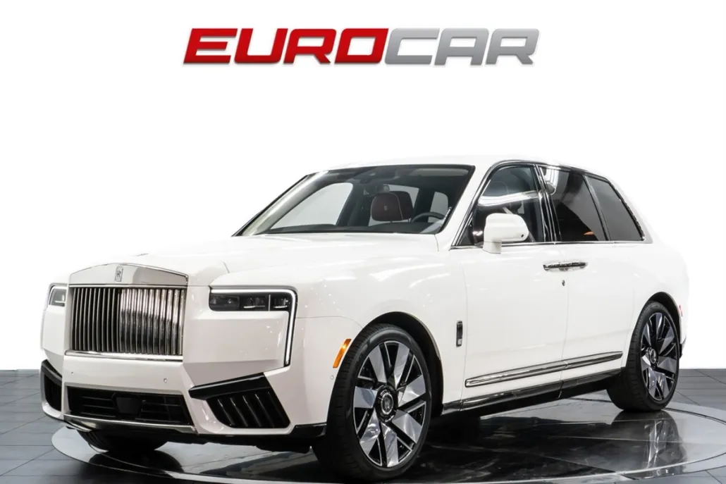2025 Rolls Royce Cullinan photo 1