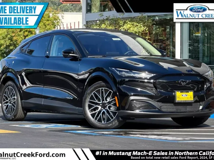 2025 Ford Mustang Mach-E Premium photo 1