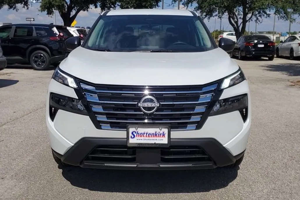 2025 Nissan Rogue S photo 1
