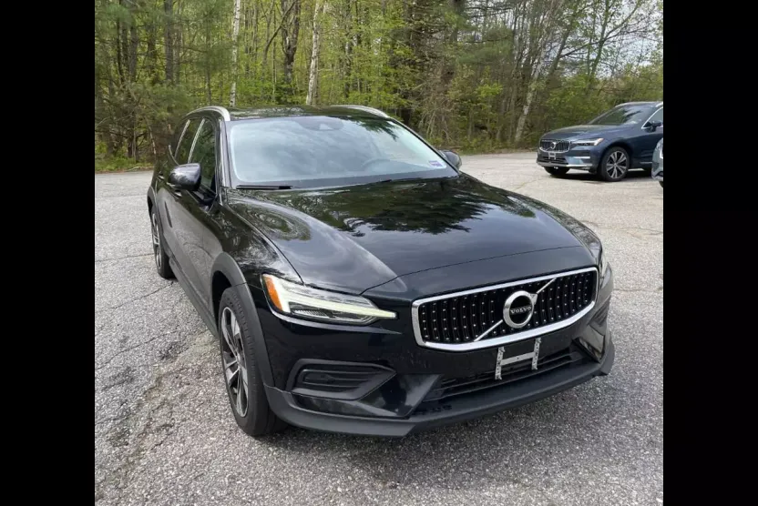 2020 Volvo V60 Cross Country T5 AWD photo 1