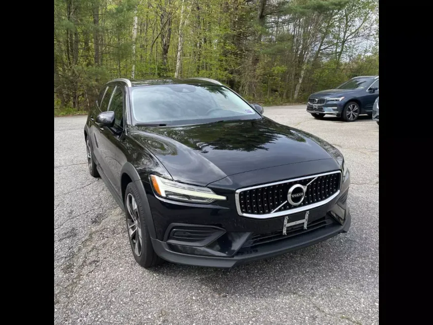 2020 Volvo V60 Cross Country T5 AWD photo 1