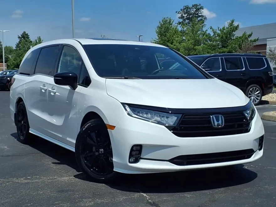 2024 Honda Odyssey Sport photo 1
