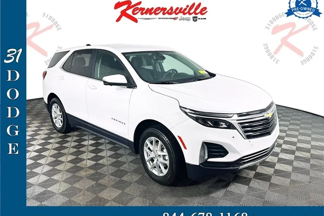 2024 Chevrolet Equinox LT photo 1