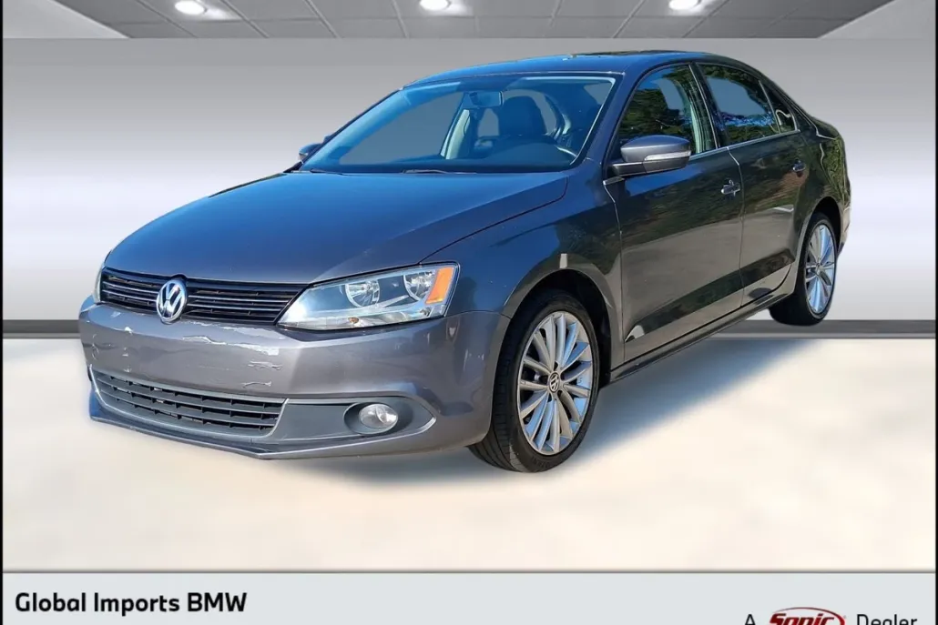 2012 Volkswagen Jetta 2.5L SEL photo 1