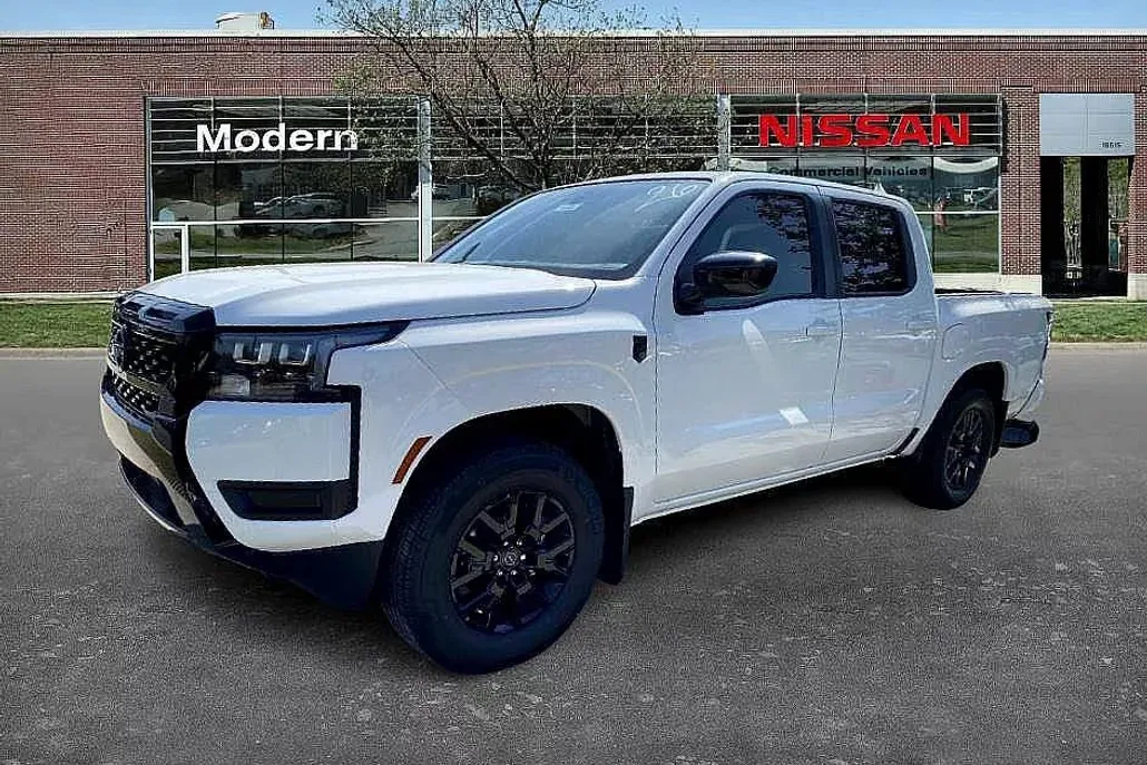 2026 Nissan Frontier Crew Cab SV photo 1