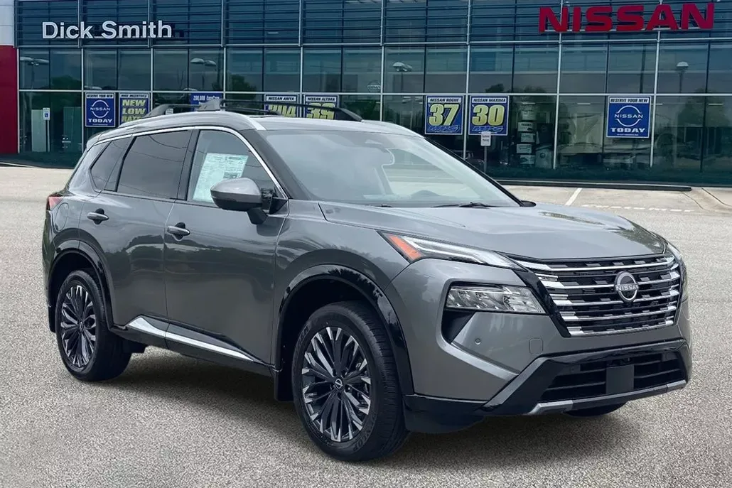 2025 Nissan Rogue Platinum photo 1