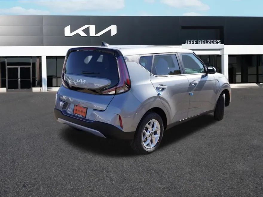 2025 Kia Soul LX Technology photo 1