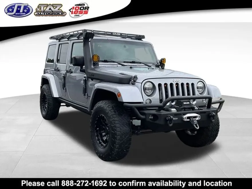 2015 Jeep Wrangler Unlimited Sahara photo 1