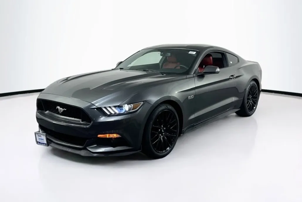 2017 Ford Mustang GT Premium photo 1