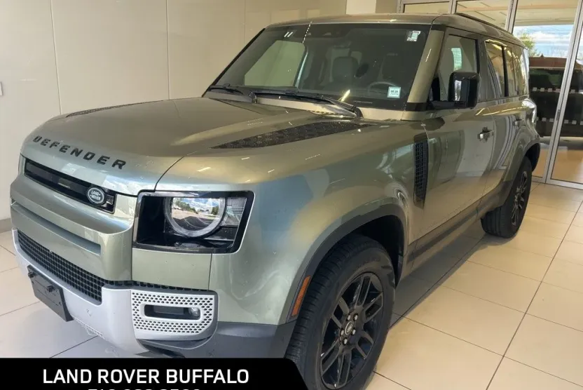 2025 Land Rover Defender 110 S photo 1