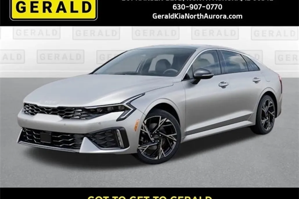 2025 Kia K5 GT-Line photo 1