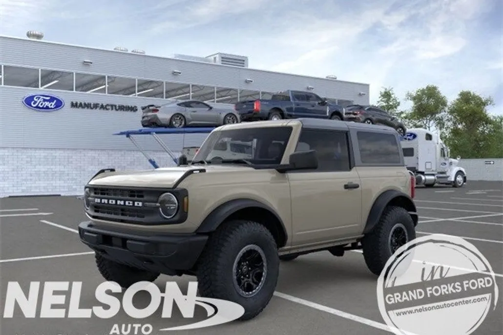 2025 Ford Bronco Base photo 1
