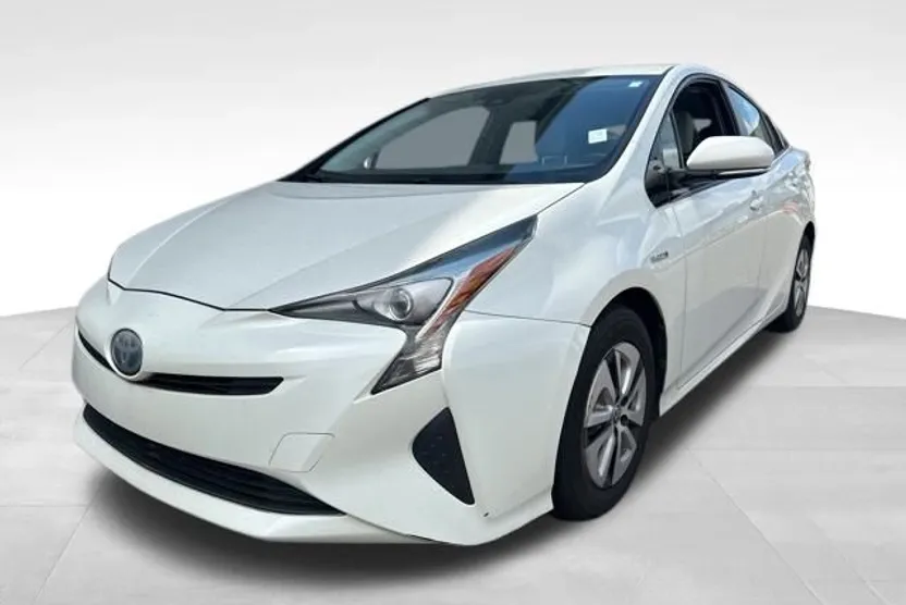 2017 Toyota Prius Four photo 1