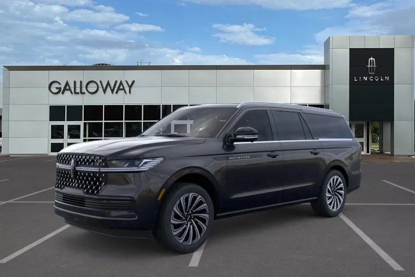 2025 Lincoln Navigator Black Label photo 1