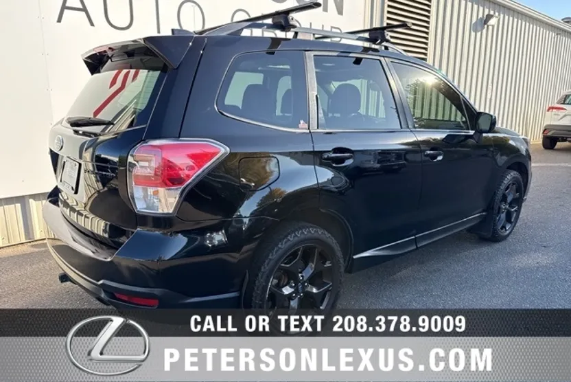 2018 Subaru Forester 2.5i Premium photo 1