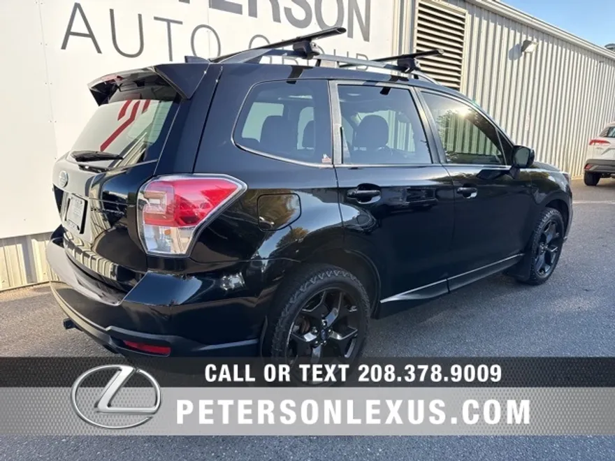 2018 Subaru Forester 2.5i Premium photo 1