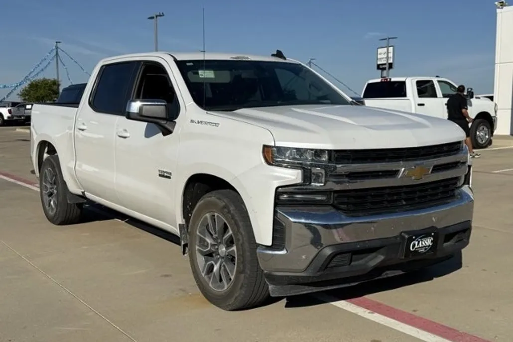 2020 Chevrolet Silverado 1500 LT Texas Edition photo 1