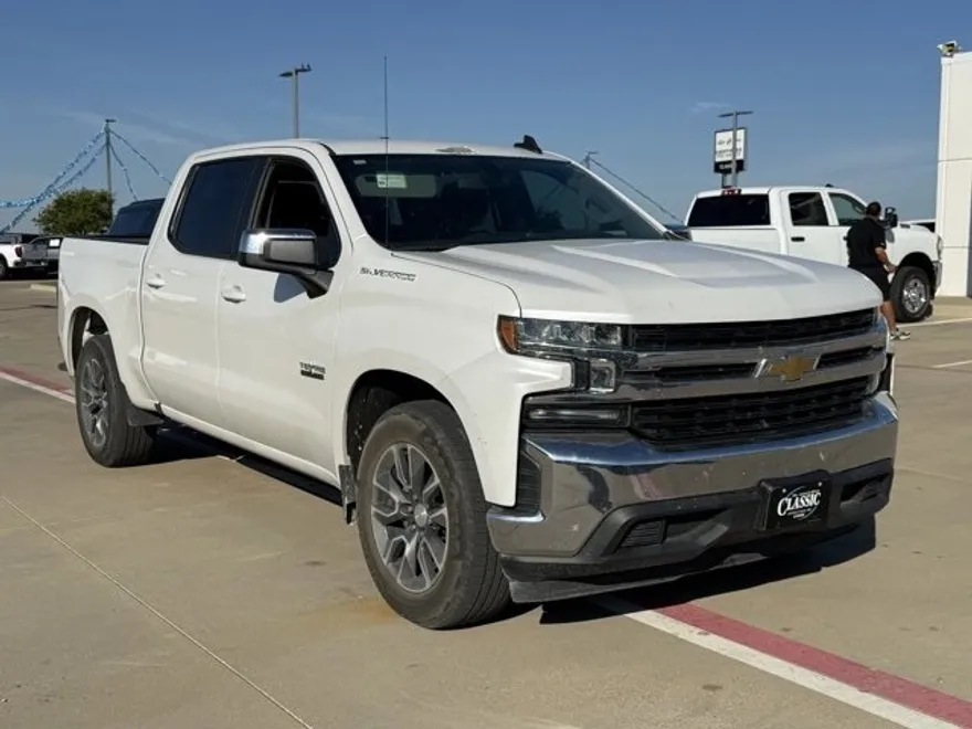 2020 Chevrolet Silverado 1500 LT Texas Edition photo 1