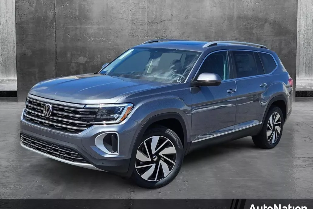 2025 Volkswagen Atlas SEL photo 1
