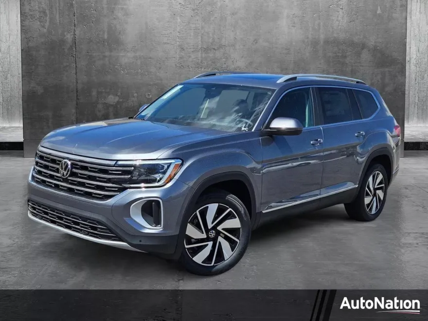 2025 Volkswagen Atlas SEL photo 1