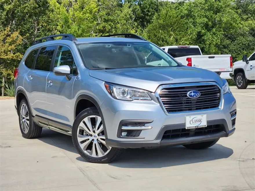 2022 Subaru Ascent Limited photo 1