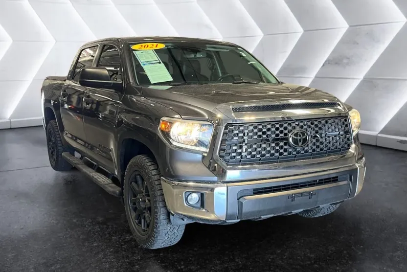2021 Toyota Tundra SR5 CrewMax photo 1
