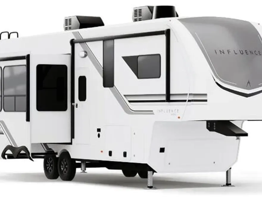 2025 Grand Design Recreational Solitude Wide body photo 1