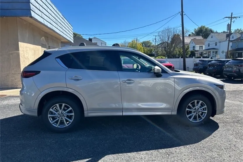 2025 Mazda CX-5 2.5 S Preferred photo 1