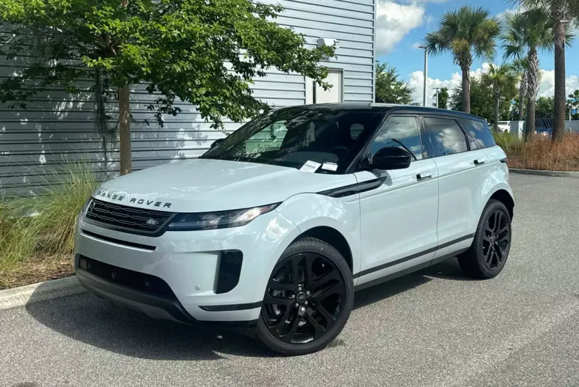 2026 Land Rover Range Rover Evoque S photo 1