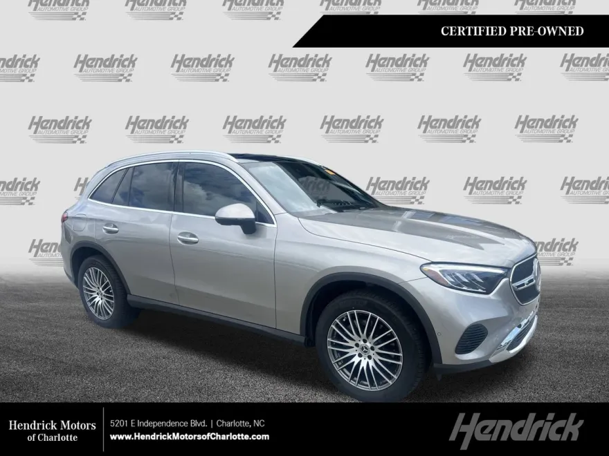 2024 Mercedes Benz GLC 300 photo 1