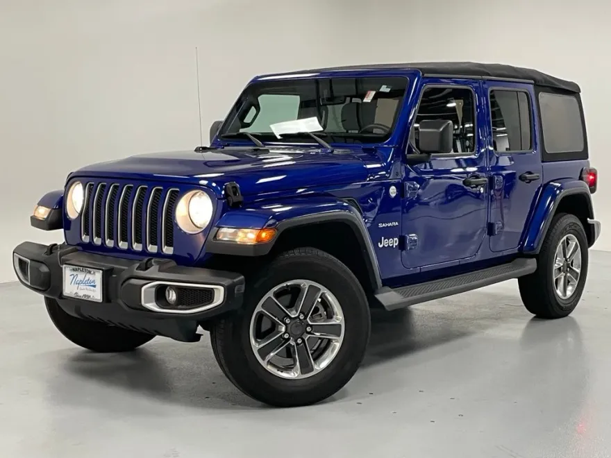 2018 Jeep Wrangler Unlimited Sahara photo 1