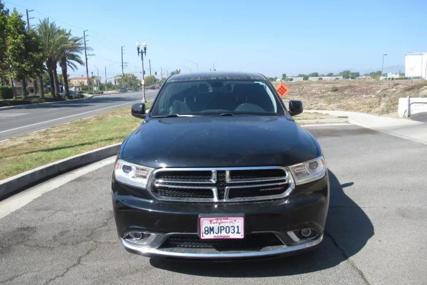 2019 Dodge Durango SXT photo 1